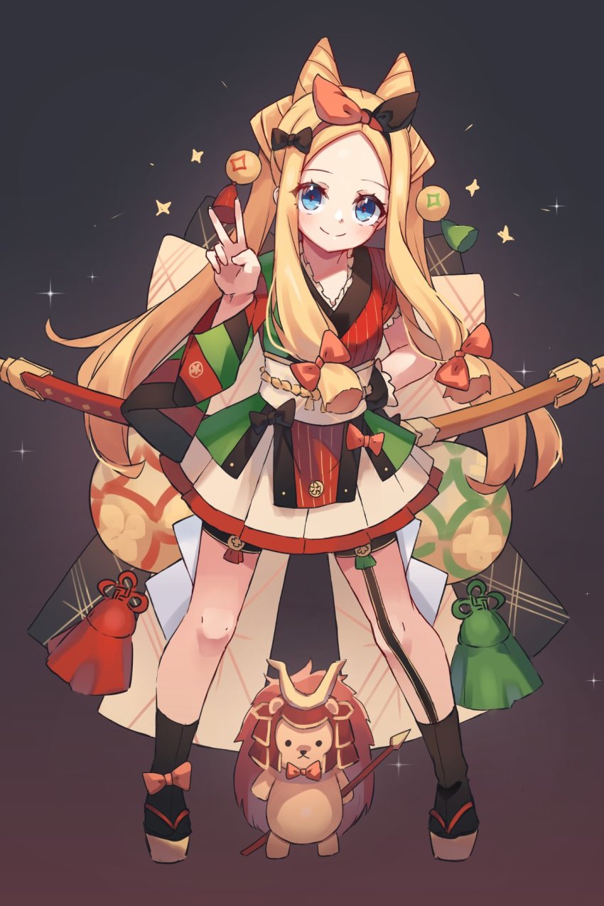 1girl abigail_williams_(fate) black_bow blonde_hair blue_eyes blush bow breasts cosplay fate/grand_order fate_(series) forehead full_body hair_bow hair_ornament hair_ribbon highres izumo_no_okuni_(fate) izumo_no_okuni_(fate)_(cosplay) japanese_clothes kimono long_hair long_sleeves looking_at_viewer miya_(miyaruta) multiple_bows orange_bow parted_bangs ribbon small_breasts smile solo stuffed_animal stuffed_toy teddy_bear wide_sleeves zanzaburou_(fate)
