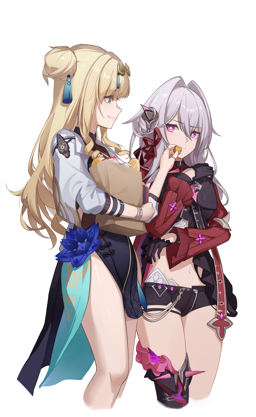 2girls absurdres bag baguette bare_legs black_dress black_gloves black_horns black_shorts blonde_hair blue_eyes boots bread bright_pupils chinese_commentary closed_mouth commentary_request cropped_legs dress eyewear_on_head feeding food glasses gloves grin hair_between_eyes hair_intakes hair_ribbon highres holding holding_bag honkai_(series) honkai_impact_3rd horns jacket legs ling_kongling long_hair looking_at_another multiple_girls navel paper_bag pince-nez purple_eyes red_jacket red_ribbon ribbon round_eyewear short_shorts shorts side_horn side_slit simple_background single_horn single_thigh_boot smile songque songque_(astralop) stomach sunglasses thelema_nutriscu thelema_nutriscu_(mad_pleasure:_shadowbringer) thigh_boots very_long_hair white_background white_hair white_jacket white_pupils