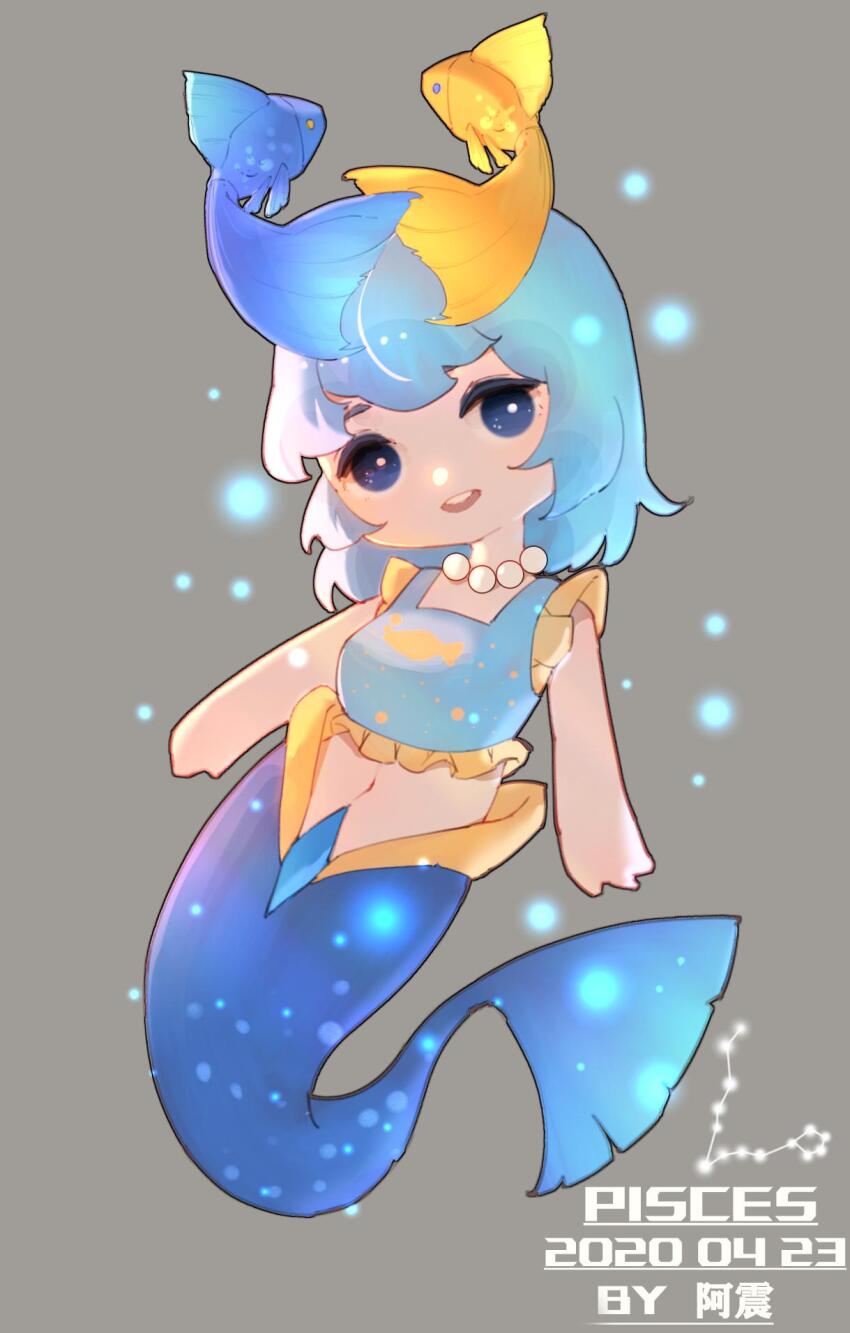 1girl artist_name blue_eyes blue_hair blue_tank_top chibi dated fish_hair_ornament full_body hair_ornament highres jewelry looking_at_viewer medium_hair mermaid midriff monster_girl necklace original pearl_necklace pisces_(constellation) pisces_(zodiac) solo tank_top yi_er_san zodiac