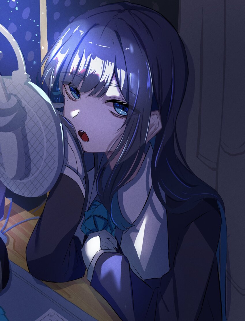 1girl ado_(utaite) black_hair black_jacket blue_eyes blue_hair chando_(ado) commentary_request gloves head_rest highres indoors jacket long_hair long_sleeves looking_at_viewer megu_(9abgoluanvcjd7o) mole mole_under_eye multicolored_hair open_mouth pop_filter solo streaked_hair utaite white_gloves