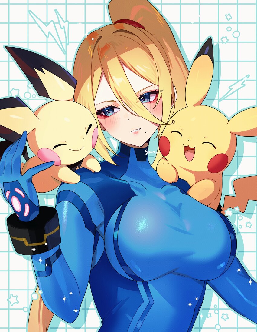 1girl absurdres blonde_hair blue_bodysuit blue_eyes blush bodysuit breasts gen_1_pokemon gen_2_pokemon highres large_breasts long_hair metroid mole mole_under_mouth nintendo pichu pikachu pokemon pokemon_(creature) ponytail samus_aran simple_background skin_tight smile super_smash_bros. yasaikakiage zero_suit