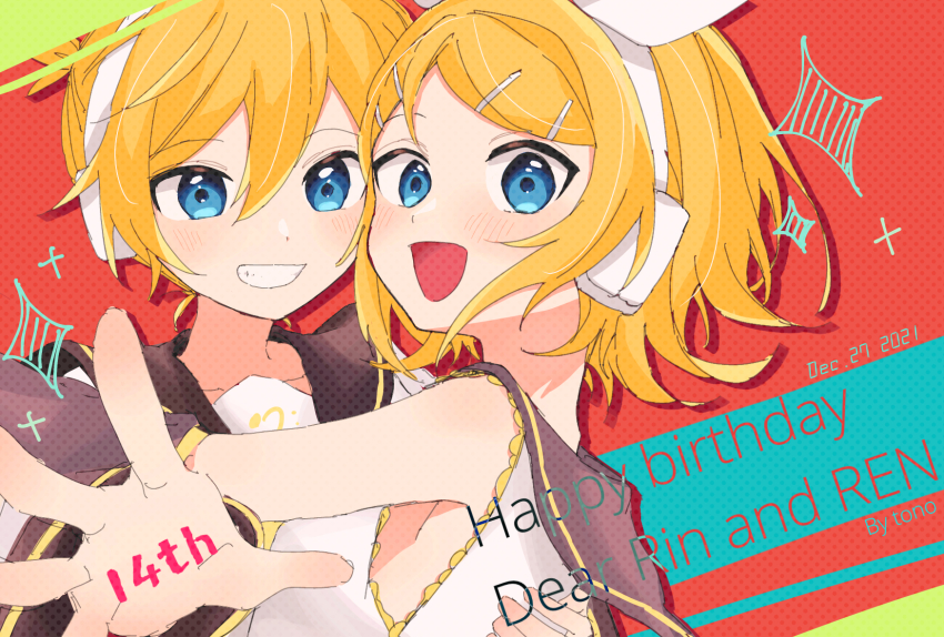 1boy 1girl :d bass_clef black_arm_warmers black_sailor_collar blonde_hair blue_background blue_eyes blush bow breasts commentary_request dated double-parted_bangs english_text frilled_shirt frills from_side green_background hair_between_eyes hair_bow hair_ornament hairpin happy_birthday highres hug kagamine_len kagamine_rin looking_at_viewer medium_hair open_mouth outstretched_arm parted_bangs reaching reaching_towards_viewer red_background sailor_collar shirt short_hair short_sleeves sidelocks signature sleeveless sleeveless_shirt small_breasts smile sparkle teeth tono_kabeuchi translation_request upper_body vocaloid white_bow white_headphones white_shirt
