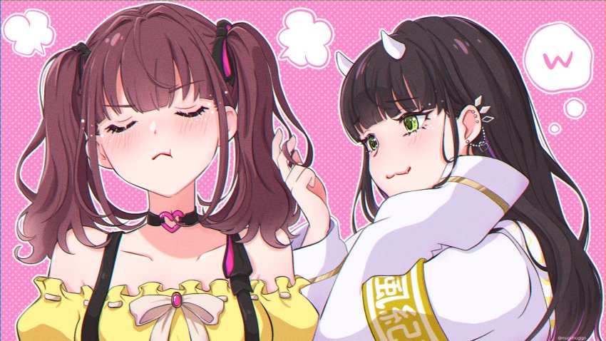 2girls :3 beige_bow black_choker black_hair brown_hair choker collarbone creator_connection ear_piercing fang fang_out frilled_shirt frills green_eyes hair_behind_ear head_tilt highres holding_another&#039;s_hair horns indie_virtual_youtuber lee_roha long_hair long_sleeves mugimugigo multiple_girls nijisanji nijisanji_kr off-shoulder_shirt off_shoulder piercing pout shirt sleeves_past_fingers sleeves_past_wrists smile sudama_chitose suspenders twintails virtual_youtuber yellow_shirt