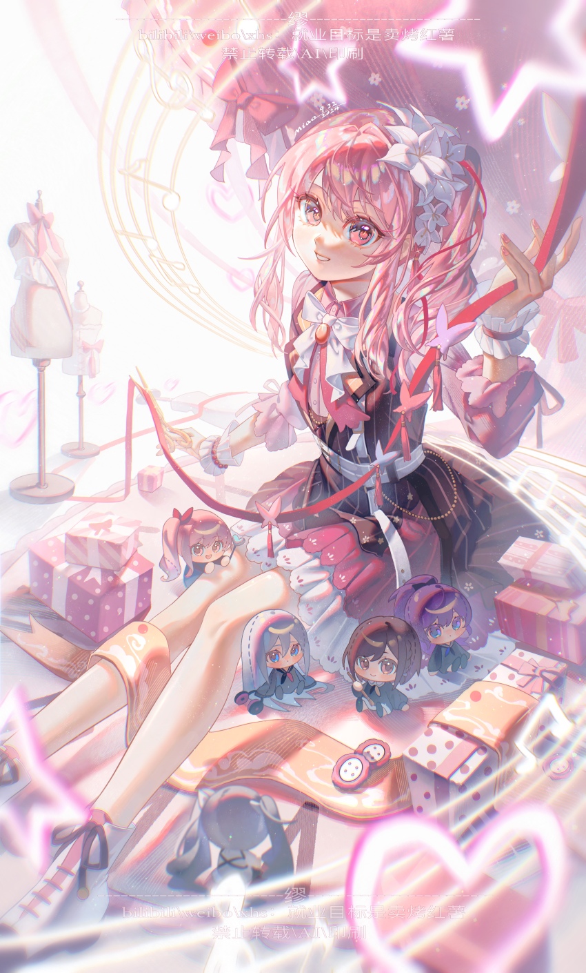1girl 1other absurdres akiyama_mizuki bow box character_doll commentary_request dress gift hair_ornament highres holding jiuye_mubiao_shi_mai_kao_hongshu long_hair long_sleeves looking_at_viewer pink_eyes pink_hair pink_theme project_sekai ribbon sitting skirt smile solo white_bow