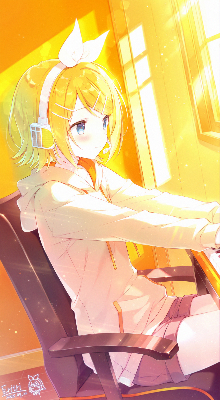 1girl blonde_hair blue_eyes chair eritri headband headphones highres hood hoodie indoors kagamine_rin long_hair looking_to_the_side microphone on_chair shorts sitting solo vocaloid window