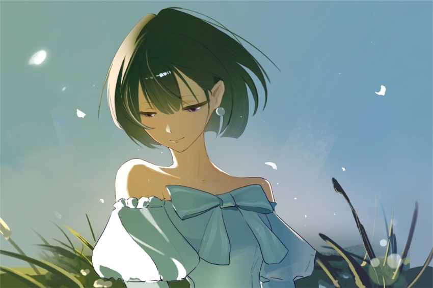 1girl alien_stage bare_shoulders black_hair bob_cut bow bu_qi_shu chest_bow chinese_commentary closed_mouth commentary dress_bow earrings grass jewelry looking_down pearl_earrings puffy_sleeves purple_eyes short_hair smile solo sphere_earrings sua_(alien_stage) white_bow