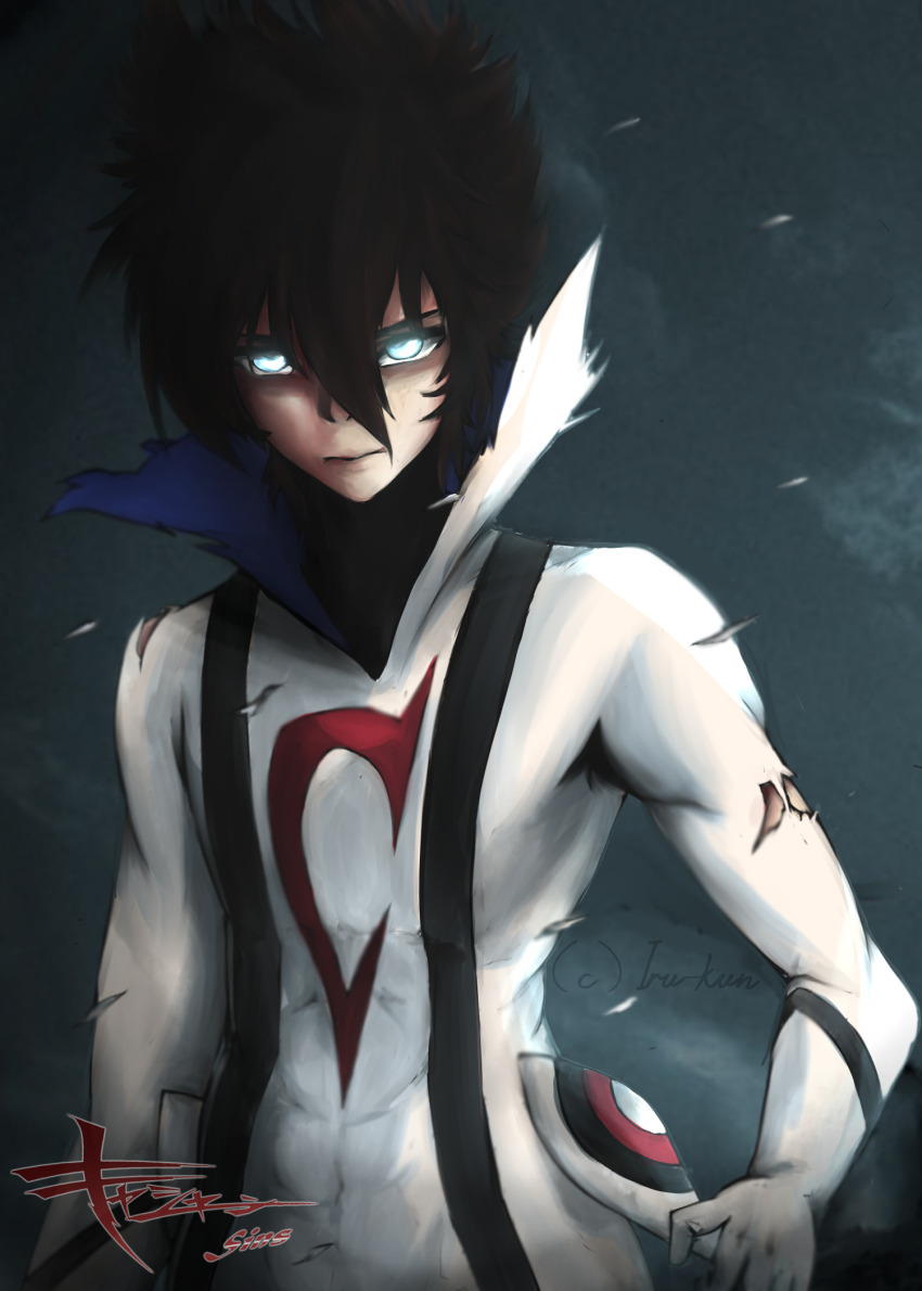 1boy black_hair blue_eyes bodysuit casshern casshern_(series) casshern_sins closed_mouth glowing glowing_eyes grey_background hair_between_eyes highres irukun00 long_bangs looking_at_viewer male_focus popped_collar short_hair solo spiked_hair torn_bodysuit torn_clothes upper_body white_bodysuit