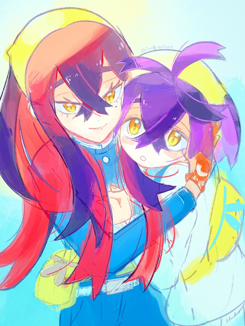 1boy 1girl black_hair blue_jacket brother_and_sister carmine_(pokemon) closed_mouth commentary_request crossed_bangs eyelashes gloves hair_between_eyes hairband highres hug jacket kieran_(pokemon) long_hair long_sleeves looking_at_viewer mole mole_under_eye multicolored_hair nintendo parted_lips pokemon pokemon_sv purple_hair red_gloves red_hair shiro_(46isou) siblings simple_background white_jacket yellow_bag yellow_eyes yellow_hairband