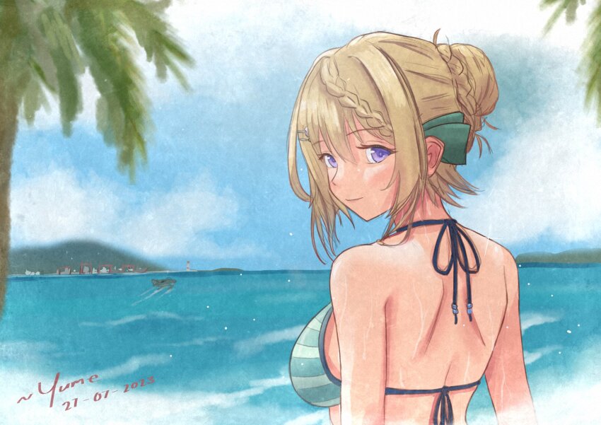 1girl artist_name bare_shoulders bikini blonde_hair braid braided_bun breasts dated from_behind green_bikini green_ribbon hair_between_eyes hair_bun hair_ribbon highres kantai_collection long_hair looking_at_viewer looking_back medium_breasts palm_tree perth_(kancolle) perth_(swimsuit)_(kancolle) purple_eyes ribbon sideboob solo striped_bikini striped_clothes swimsuit tree upper_body yume_(mi_yu601)