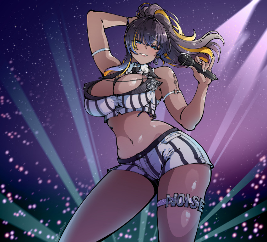 1girl absurdres breasts concert dark_skin goddess_of_victory:_nikke gooroomee highres horseshoe_earrings noise_(classic_diva)_(nikke) noise_(nikke) official_alternate_costume shorts smile solo striped_clothes striped_shorts thighs vertical-striped_clothes vertical-striped_shorts white_nails