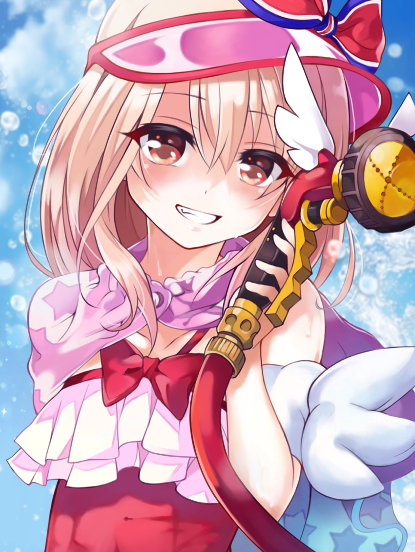 1girl blue_sky blush bow breasts cape dress_swimsuit fate/grand_order fate_(series) grin highres hose hose_nozzle illyasviel_von_einzbern illyasviel_von_einzbern_(swimsuit_archer) illyasviel_von_einzbern_(swimsuit_archer)_(second_ascension) inflatable_armbands long_hair looking_at_viewer magical_ruby magical_ruby_(hose) mochi_(k620803n) one-piece_swimsuit red_bow red_eyes red_one-piece_swimsuit sky small_breasts smile solo star_(symbol) star_print swimsuit visor_cap white_hair