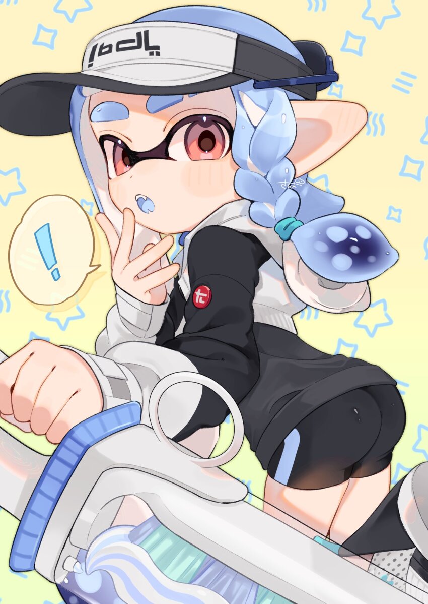 ! 1girl :o ass bike_shorts black_jacket blue_hair braid decavitator_(splatoon) eyebrow_cut highres holding holding_weapon inkling inkling_girl inkling_player_character jacket long_hair looking_at_viewer multicolored_jacket nintendo open_mouth pointy_ears print_headwear red_eyes sabata_saba single_braid solo splatoon_(series) splatoon_3 spoken_exclamation_mark star_(symbol) teeth tentacle_hair thick_eyebrows two-tone_jacket visor_cap weapon white_jacket yellow_background