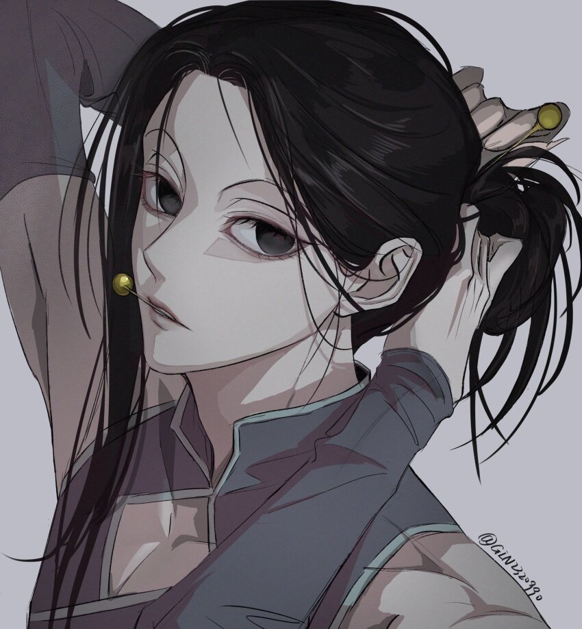 1boy arm_up arm_warmers black_eyes black_hair cleavage_cutout clothing_cutout detached_sleeves grey_background hair_bun hand_in_own_hair highres hunter_x_hunter illumi_zoldyck jz88 long_hair looking_at_viewer needle needle_in_mouth sleeveless trap tying_hair