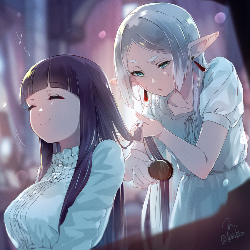 2girls :&gt; artist_name blunt_bangs blurry breasts brushing_another&#039;s_hair brushing_hair center_frills closed_eyes collarbone commentary_request depth_of_field dress earrings elf fern_(sousou_no_frieren) frieren frilled_dress frills green_eyes hair_brush happy jewelry large_breasts light_particles long_hair multiple_girls musical_note pointy_ears pout purple_hair scowl signature smile sousou_no_frieren spoken_musical_note sweatdrop torokko very_long_hair white_dress white_hair