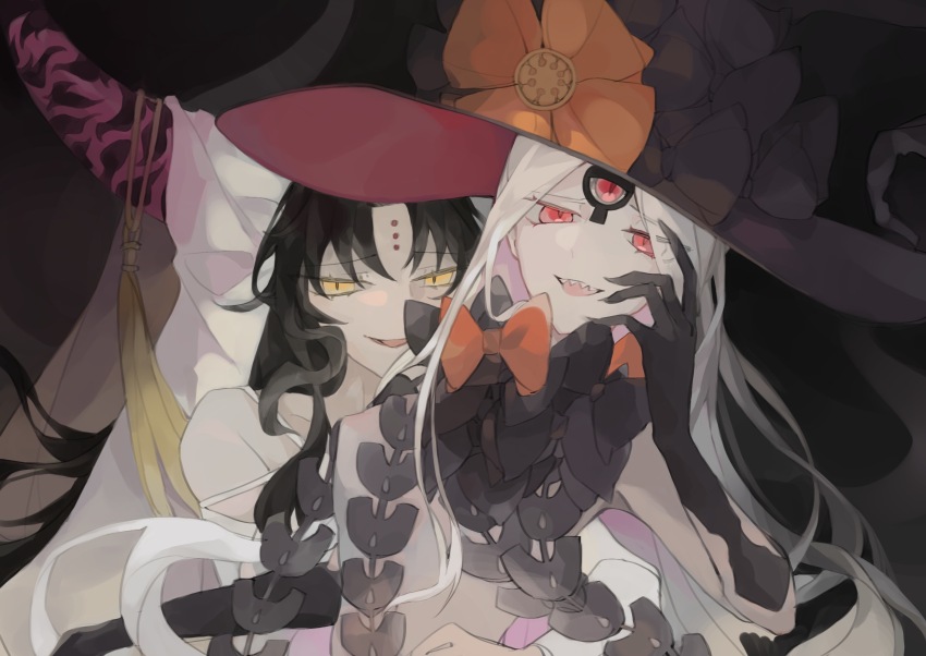 2girls abigail_williams_(fate) abigail_williams_(third_ascension)_(fate) black_hair black_hat demon_girl demon_horns fate/grand_order fate_(series) hat highres horns long_hair looking_at_viewer multiple_girls piousaulait red_eyes revealing_clothes sessyoin_kiara sessyoin_kiara_(heaven&#039;s_hole) sessyoin_kiara_(third_ascension) third_eye veil very_long_hair yellow_eyes