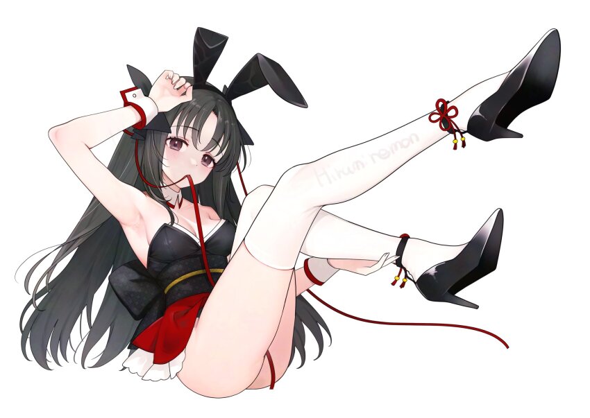 black_hair commentary hair_ornament hair_ribbon highres japanese_clothes kimono leotard machine-doll_wa_kizutsukanai mouth_hold obi playboy_bunny red_ribbon ribbon ribbon_in_mouth saltylemontea sash short_kimono short_yukata thighhighs white_thighhighs yaya_(machine-doll) yukata