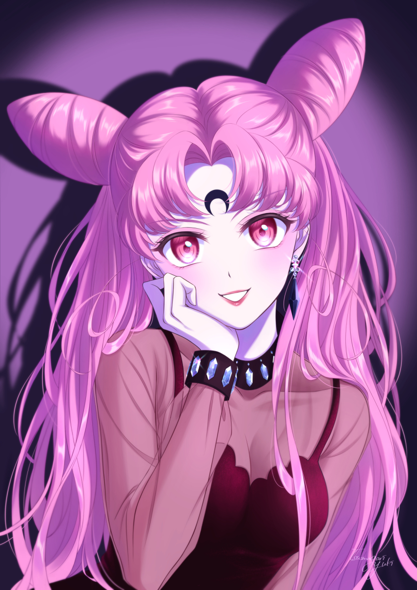 1girl bishoujo_senshi_sailor_moon bishoujo_senshi_sailor_moon_r black_dress black_lady_(sailor_moon) breasts cleavage commentary_request cone_hair_bun crescent crescent_facial_mark double_bun dress earrings eyeshadow facial_mark forehead_mark glint grin hair_bun hand_on_own_cheek hand_on_own_face highres jewelry lipstick long_hair looking_at_viewer makeup medium_breasts pink_eyes pink_eyeshadow pink_hair purple_background red_lips see-through_cleavage see-through_clothes shadow signature simple_background smile solo tsumagari_yuki twintails upper_body very_long_hair