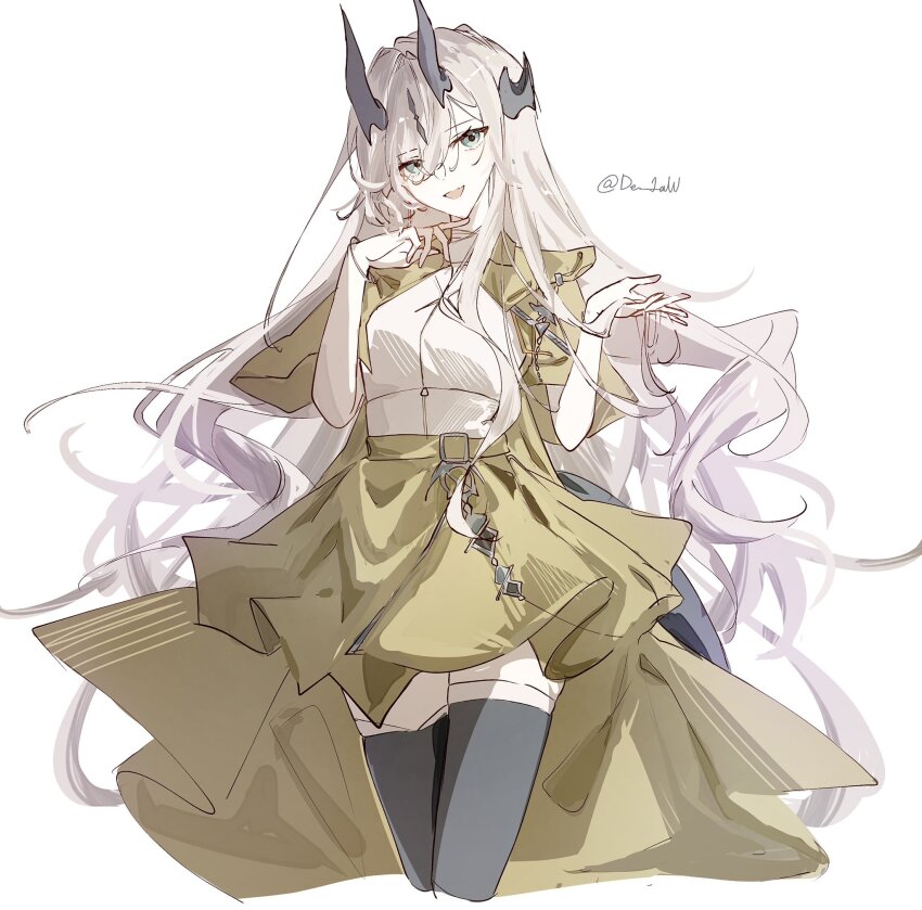 1girl alternate_costume arknights black_thighhighs blonde_hair breasts coat commentary_request de_1aw dragon_horns gradient_hair green_eyes highres horns long_hair looking_at_viewer medium_breasts multicolored_hair necrass_(arknights) open_mouth purple_hair shirt sidelocks simple_background sleeveless sleeveless_shirt smile solo thighhighs twitter_username very_long_hair wavy_hair white_background white_shirt yellow_coat