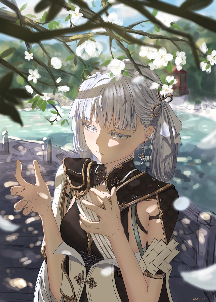 1girl absurdres ayana_(21074433) black_collar blue_sky bow breasts bright_pupils closed_mouth collar colored_eyelashes commentary dated day hair_bow hair_rings hands_up highres jinhsi_(wuthering_waves) medium_breasts mole mole_on_cheek outdoors sky solo upper_body white_bow white_eyelashes white_eyes white_hair white_pupils wuthering_waves