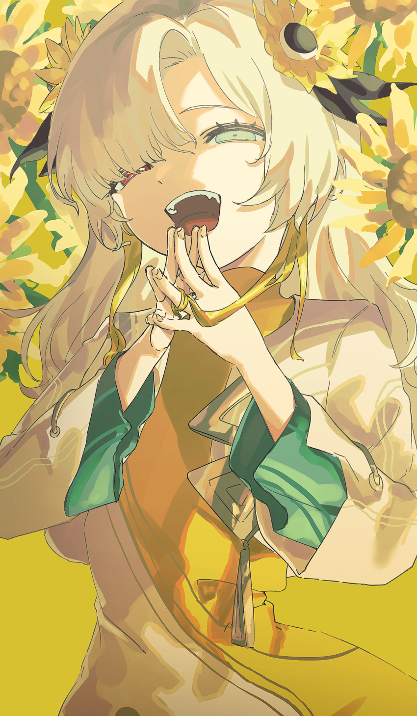 1girl blue_eyes commentary_request cropped_jacket dress fangs floral_background flower hair_around_finger hair_flower hair_ornament hair_over_one_eye hands_up highres isekaijoucho jacket kamitsubaki_studio long_hair long_sleeves looking_at_viewer multicolored_hair narrowed_eyes open_clothes open_jacket open_mouth own_hands_together red_eyes rice_(okome_no_naru_ki) smile solo steepled_fingers streaked_hair sunflower sunflower_hair_ornament two-tone_dress upper_body virtual_youtuber white_dress white_hair white_jacket yellow_background yellow_dress zuutto_issho_(kitani_tatsuya)