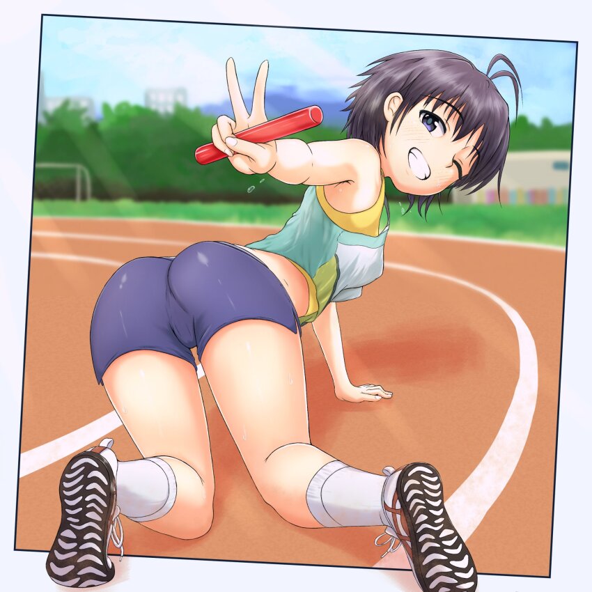 1girl antenna_hair arm_support ass black_eyes black_hair black_shorts blush border breasts flying_sweatdrops from_behind full_body green_shirt highres idolmaster idolmaster_(classic) kikuchi_makoto kneeling looking_at_viewer midriff nii_niip one_eye_closed outdoors relay_baton shirt shoe_soles shoes shorts sleeveless small_breasts smile socks teeth track_and_field track_uniform v white_border white_socks