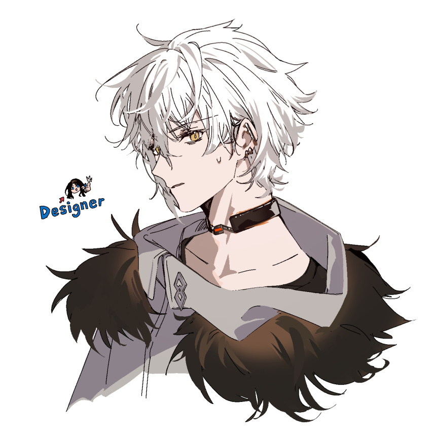 1boy 1girl :d arlizi black_collar black_shirt blue_eyes brown_hair chaldea_logo chibi chibi_inset collar cropped_torso ear_piercing earrings english_text fate/grand_order fate_(series) fur-trimmed_jacket fur_trim hair_between_eyes highres jacket jewelry kadoc_zemlupus leonardo_da_vinci_(fate) leonardo_da_vinci_(fate/grand_order) leonardo_da_vinci_(rider)_(fate) looking_at_viewer male_focus metal_collar open_mouth parted_lips piercing shirt short_hair simple_background smile solo_focus sweatdrop thumbs_up white_background white_hair white_jacket yellow_eyes