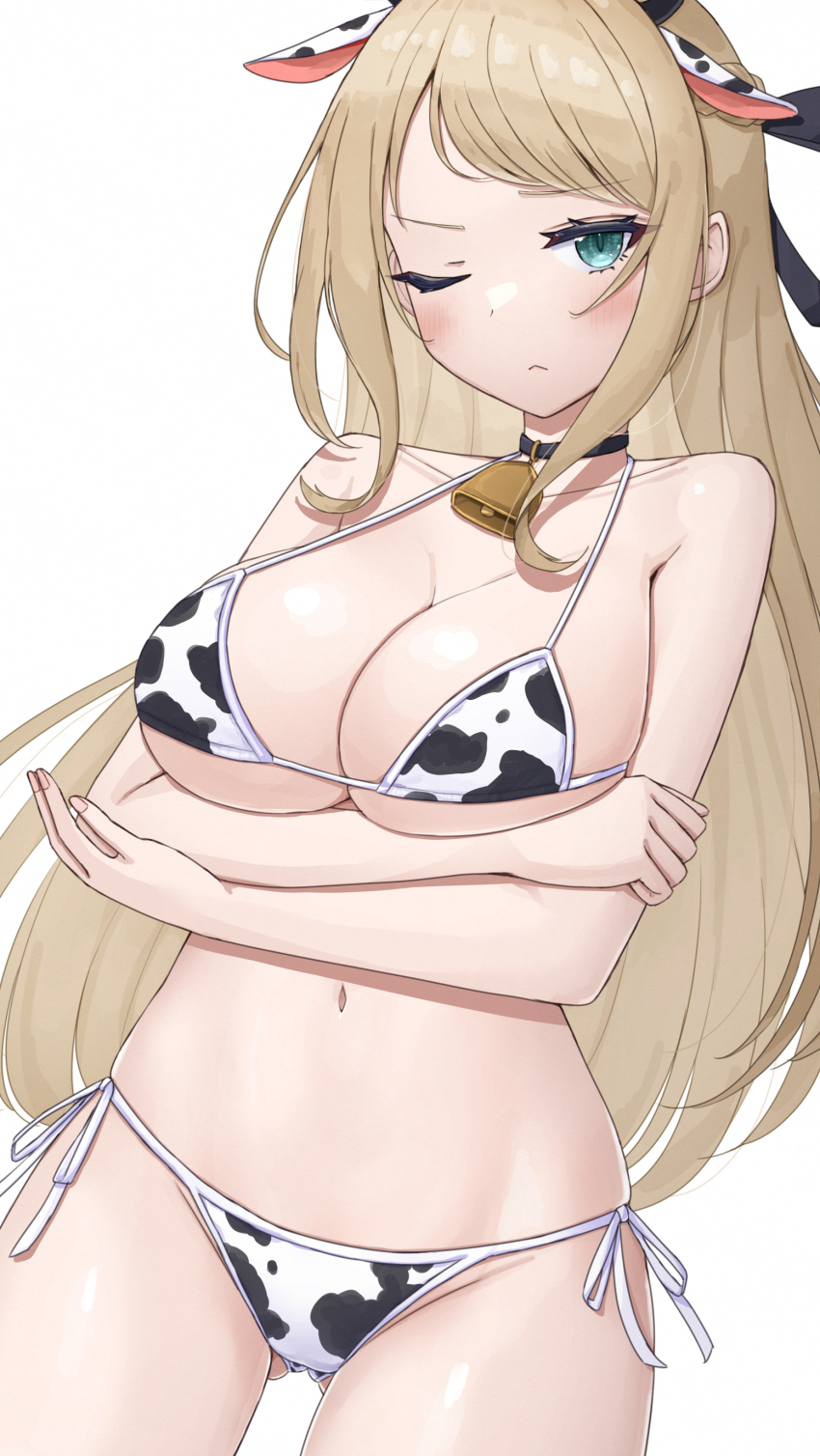 1girl absurdres animal_ear_hairband animal_ears animal_print asigaru3000 bell bikini blonde_hair blush breasts cow_ear_hairband cow_ears cow_print cow_print_bikini cowbell crossed_arms gluteal_fold green_eyes hair_ribbon highres holding_own_arm large_breasts long_hair navel one_eye_closed original print_bikini ribbon side-tie_bikini_bottom sidelocks solo standing swept_bangs swimsuit white_background