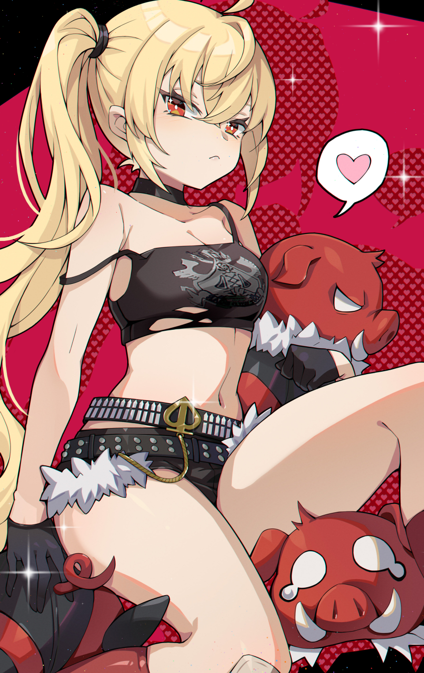 1girl absurdres belt black_choker black_shorts blonde_hair breasts choker commentary_request crop_top fur-trimmed_shorts fur_trim gloves half_gloves heart highres kushige_musume long_hair looking_at_viewer luciana_de_montefio medium_breasts micro_shorts midriff navel off_shoulder petite pig red_background red_eyes red_socks shirt shorts side_ponytail sleeveless socks solo spoken_heart studded_belt thighs torn_clothes torn_shirt very_long_hair zenless_zone_zero