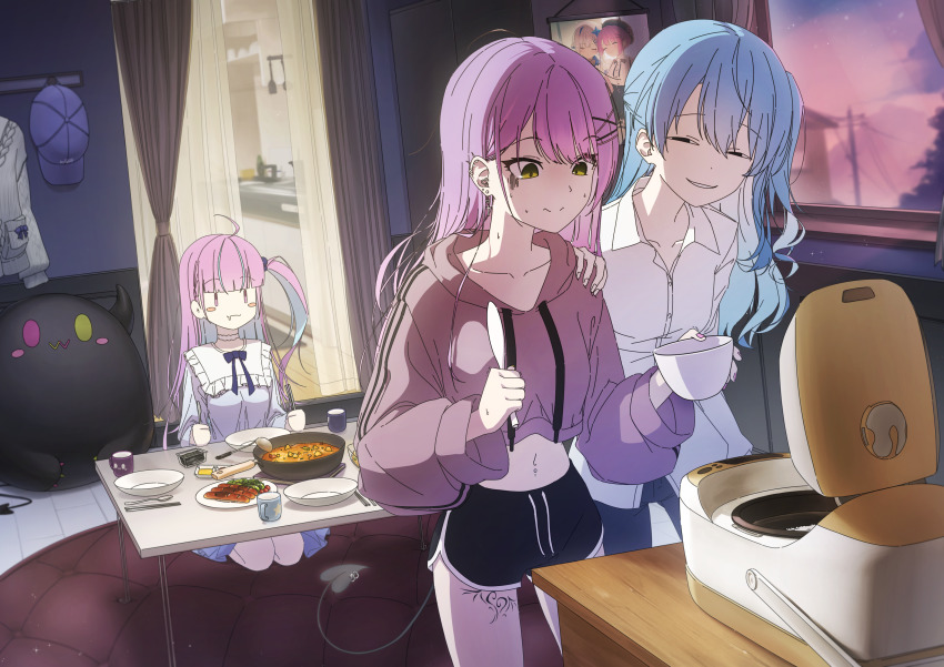 3girls absurdres ahoge anya&#039;s_heh_face_(meme) baseball_cap bibi_(tokoyami_towa) black_shorts blue_hair blunt_bangs blush_stickers bowl breasts choker chopsticks closed_mouth clothes_rack collared_shirt crop_top crop_top_overhang cropped_hoodie cup curtains demon_tail dolphin_shorts drooling ear_piercing food gloom_(expression) green_eyes hair_ornament hairclip hand_on_another&#039;s_shoulder hat unworn_hat unworn_headwear highres holding holding_bowl holding_chopsticks holding_knife holding_paddle hololive hood hoodie hoshimachi_suisei knife komori_(littleforest946) ladle leg_tattoo long_hair long_sleeves looking_at_another meme midriff minato_aqua multiple_girls navel navel_piercing one_side_up paddle piercing plate portrait_(object) purple_hair rice_bowl rice_cooker rug seiza shamoji shirt shorts side_ponytail sitting small_breasts split_mouth standing stuffed_toy sweat nervous_sweating table tail tattoo tokoyami_towa virtual_youtuber white_shirt window x_hair_ornament