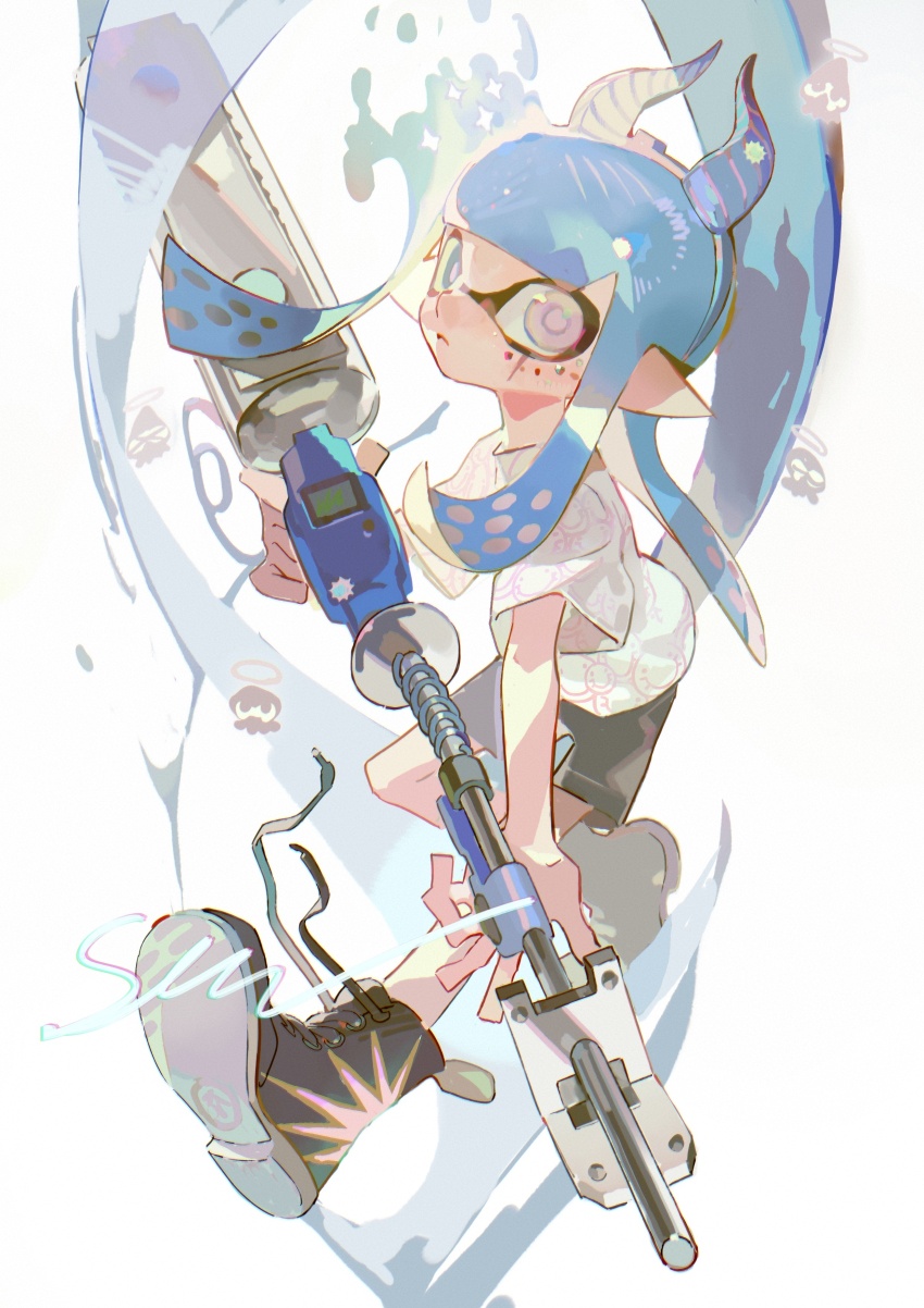 1girl absurdres acuteghost black_boots black_shorts blue_hair blue_hairband blunt_bangs boots closed_mouth commentary_request e-liter_4k_(splatoon) expressionless fake_horns full_body hairband highres holding holding_weapon horn_hairband horns inkling inkling_girl inkling_player_character jewel_under_eye long_hair looking_at_viewer nintendo pink_eyes pointy_ears print_shirt shirt short_sleeves shorts smiley_print solo splatoon_(series) t-shirt tentacle_hair weapon white_shirt