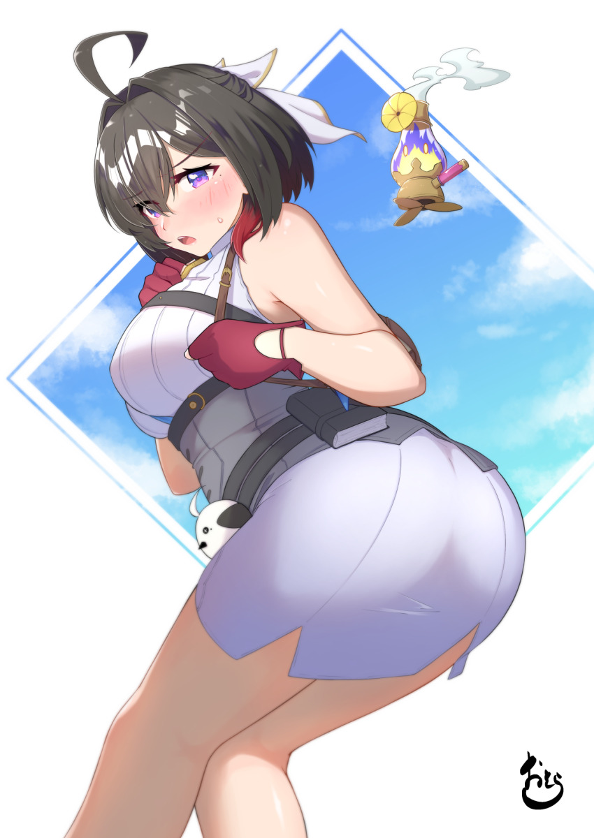 1girl ahoge ass ass_focus atelier_(series) atelier_yumia black_hair blush breasts corset dress flammi_(atelier) gloves grey_corset hair_over_one_eye highres kneepits large_breasts looking_at_viewer mole mole_under_eye open_mouth osora_(judithandlilith) purple_eyes red_gloves red_hair short_hair simple_background sleeveless sleeveless_dress sweatdrop teeth upper_teeth_only white_background yumia_liessfeldt
