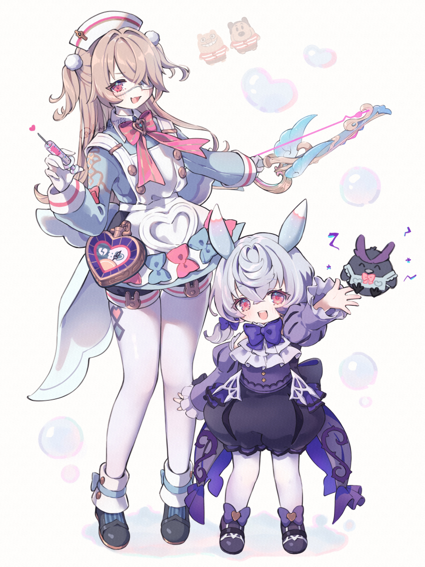 2girls :d absurdres alternate_costume alternate_eye_color alternate_hair_color animal_ears black_shoes black_shorts blonde_hair blue_dress blue_hair blush bow bow_(weapon) bowtie breasts commentary_request cosplay costume_switch dress eyepatch fischl_(ein_immernachtstraum)_(genshin_impact) fischl_(genshin_impact) fischl_(genshin_impact)_(cosplay) full_body genshin_impact gloves green_eyes hair_between_eyes hair_over_one_eye hair_ribbon hat highres holding holding_bow_(weapon) holding_weapon long_hair long_sleeves looking_at_viewer multiple_girls open_mouth pantyhose poponnu purple_bow purple_bowtie red_eyes ribbon shoes shorts sigewinne_(genshin_impact) sigewinne_(genshin_impact)_(cosplay) small_breasts smile standing thighhighs two_side_up weapon white_background white_gloves white_pantyhose white_thighhighs