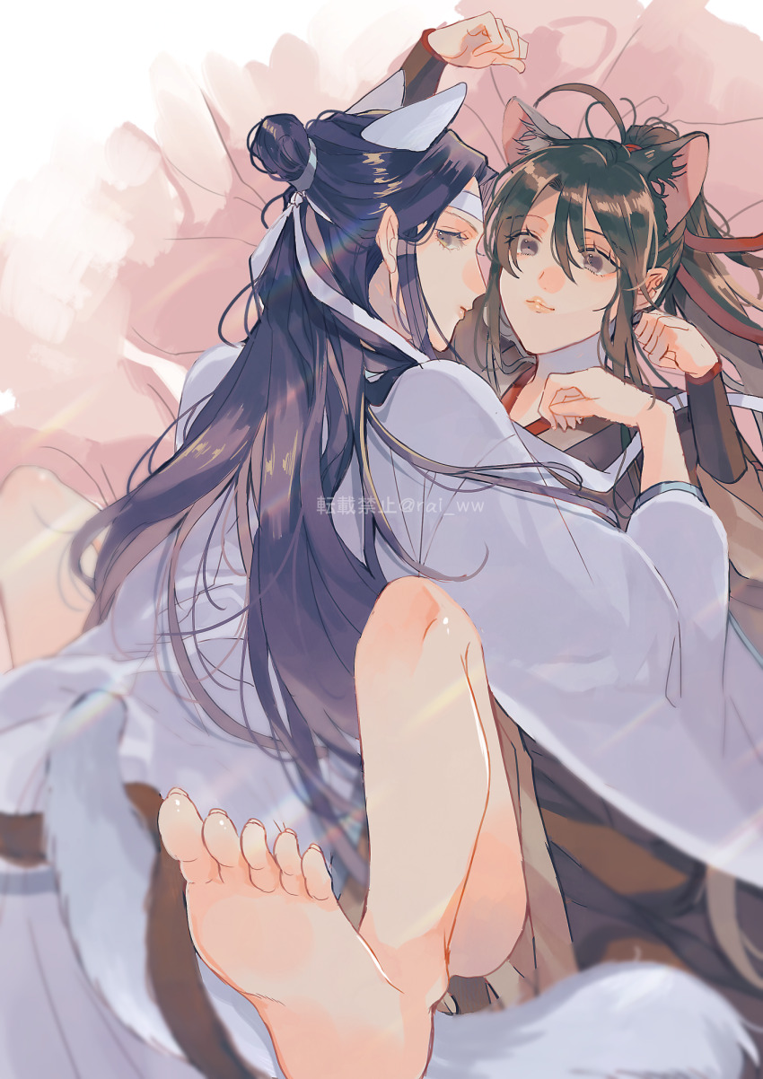 2boys ahoge amana_raika animal_ears bare_legs barefoot bed_sheet bishounen black_hair black_hanfu cat_boy cat_ears cat_tail chinese_clothes closed_mouth colored_eyelashes couple feet hair_ribbon hands_up hanfu headband highres kemonomimi_mode lan_wangji light_smile long_hair long_sleeves looking_at_another looking_at_viewer looking_back lying lying_on_person male_focus modao_zushi multiple_boys on_back on_bed paw_pose ponytail purple_eyes red_ribbon ribbon robe sidelocks soles tail toes topknot twitter_username watermark wei_wuxian white_hanfu white_headband wide_sleeves xiao_guan_(headdress) yaoi yellow_eyes