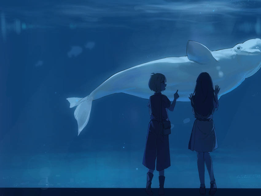 2girls aquarium beluga_whale black_hair blonde_hair blue_theme chinese_commentary commentary_request fish highres inoue_takina kafuuchino_(chouti) long_hair lycoris_recoil multiple_girls nishikigi_chisato one_side_up pointing short_hair short_sleeves skirt standing