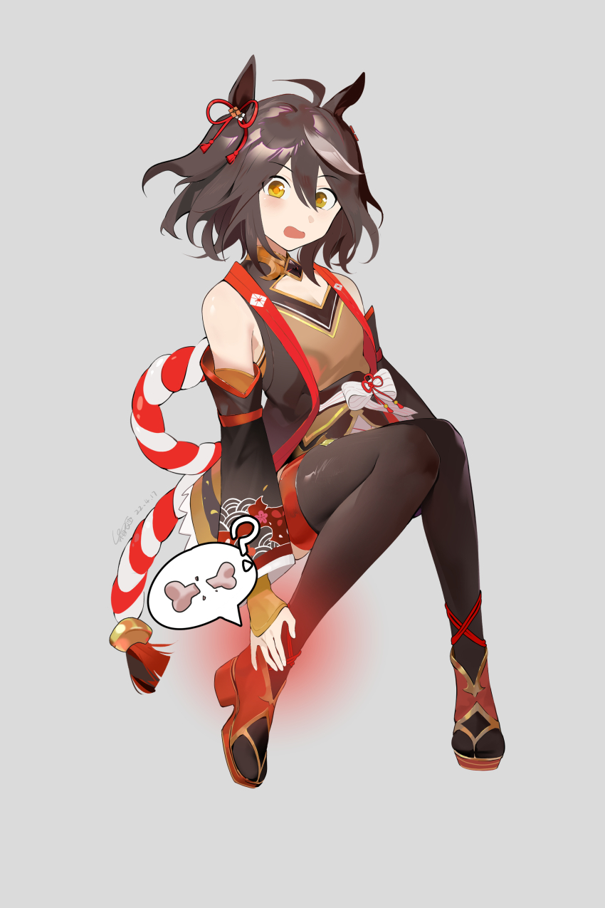 1girl absurdres animal_ears black_thighhighs bone full_body grey_background hako_(misheyes) highres horse_ears horse_girl japanese_clothes kimono kitasan_black_(umamusume) looking_at_viewer simple_background sleeveless sleeveless_kimono solo thighhighs umamusume