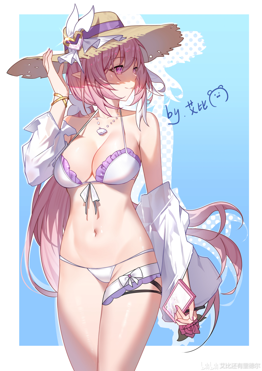 1girl abby_riddle absurdres alternate_costume artist_name bare_shoulders bikini blue_background breasts chinese_commentary collarbone commentary_request cowboy_shot diamond-shaped_pupils diamond_(shape) elf elysia_(herrscher_of_human:_ego)_(honkai_impact) elysia_(honkai_impact) hat highres holding holding_phone honkai_(series) honkai_impact_3rd jewelry large_breasts long_hair navel necklace pearl_necklace phone pink_hair pointy_ears purple_eyes shell shell_necklace solo stomach straw_hat swimsuit symbol-shaped_pupils thighs white_bikini