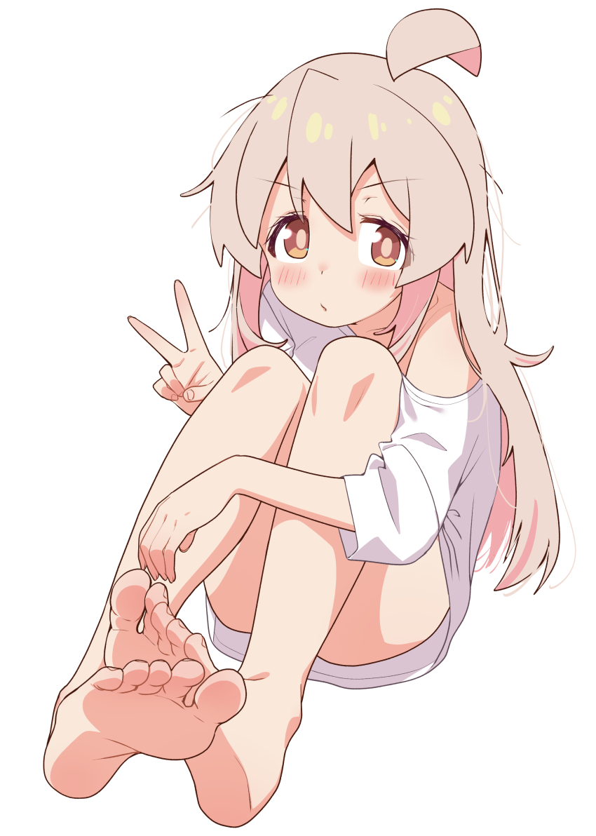 1girl absurdres ahoge bare_legs barefoot blush brown_eyes colored_inner_hair commentary convenient_leg feet full_body grey_hair highres long_hair looking_at_viewer multicolored_hair no_pants onii-chan_wa_oshimai! oyama_mahiro pink_hair pout shiina_excel shirt simple_background single_bare_shoulder single_off_shoulder sitting soles solo t-shirt toes two-tone_hair v white_background white_shirt
