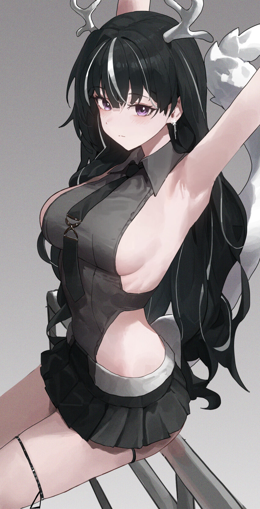 1girl absurdres armpits black_hair breasts closed_mouth highres large_breasts long_hair looking_at_viewer mac_star multicolored_hair original purple_eyes solo streaked_hair white_hair