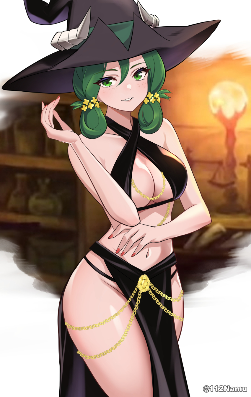 1girl alternate_costume bare_arms black_hat black_panties breasts cleavage_cutout clothing_cutout commentary criss-cross_halter english_commentary fingernails green_eyes green_hair grin hair_between_eyes hair_ornament halterneck hat highleg highres large_breasts long_hair looking_at_viewer meme_attire midriff namu_(112namu) navel panties pelvic_curtain pink_nails smile solo thighs twitter_username underwear unicorn_overlord witch witch_hat yahna_(unicorn_overlord) yomorio_lingerie