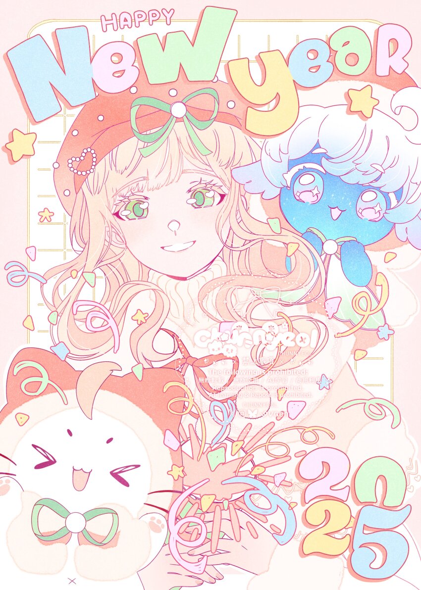 &gt;_&lt; 1girl 2025 absurdres animal beads beret blonde_hair blunt_bangs border cat chunnyeol cloak clothed_animal colored_eyelashes colorful commentary ear_covers english_commentary english_text faewish_sprite fur-trimmed_cloak fur_trim giroda_(infinity_nikki) green_eyes green_ribbon grid_background grin happy happy_new_year hat hat_ornament hat_ribbon heart heart_hat_ornament highres holding holding_party_popper hood hood_up hooded_cloak infinity_nikki lips long_hair long_sleeves looking_at_viewer momo_(nikki) neck_ribbon new_year nikki_(nikki) nikki_(series) orange_border outside_border party_popper pom_pom_hat_ornament red_cloak red_hat red_ribbon ribbon sidelocks smile snowy_encounter_(infinity_nikki) star_(symbol) streamers sweater turtleneck turtleneck_sweater upper_body watermark wavy_hair whiskers white_background white_cat white_sweater