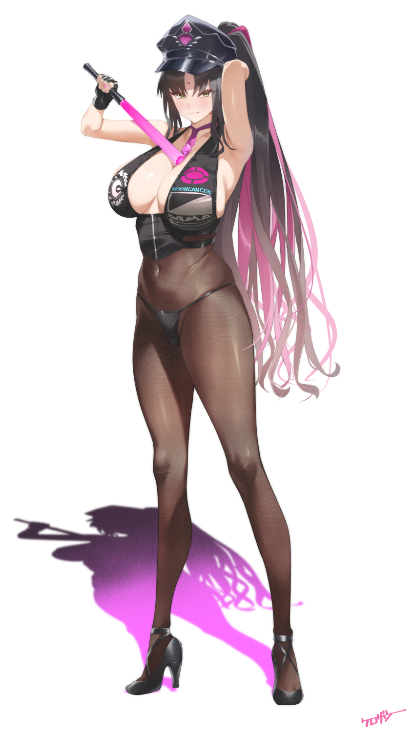 1girl absurdres armpits bare_shoulders bikini black_bikini black_hair black_hat breasts brown_pantyhose closed_mouth covered_navel fate/grand_order fate_(series) full_body hat high_heels highres holding_baton kurozawa_yui large_breasts long_hair looking_at_viewer multicolored_hair necktie pantyhose parted_bangs pink_hair ponytail purple_necktie sessyoin_kiara sessyoin_kiara_(swimsuit_mooncancer) simple_background smile solo standing swimsuit thighs white_background