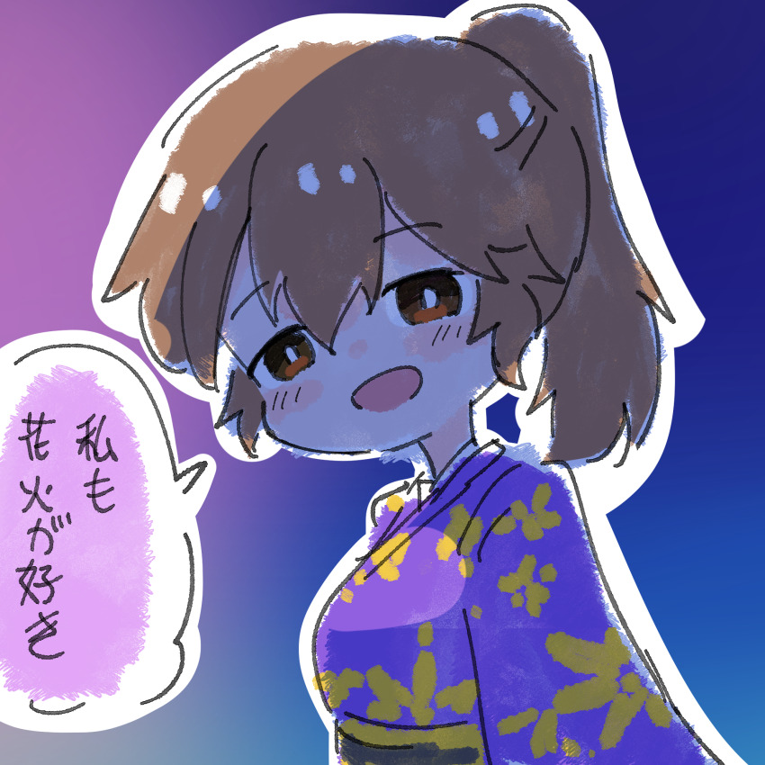 1girl arms_at_sides assault_lily blue_background blush bright_pupils brown_eyes commentary_request floral_print gradient_background hair_between_eyes high_ponytail highres japanese_clothes kimono long_sleeves looking_at_viewer looking_to_the_side medium_hair nagasawa_yuki_(assault_lily) obi open_mouth outline ponytail purple_background purple_kimono sash smile solo speech_bubble teisuu upper_body white_outline white_pupils