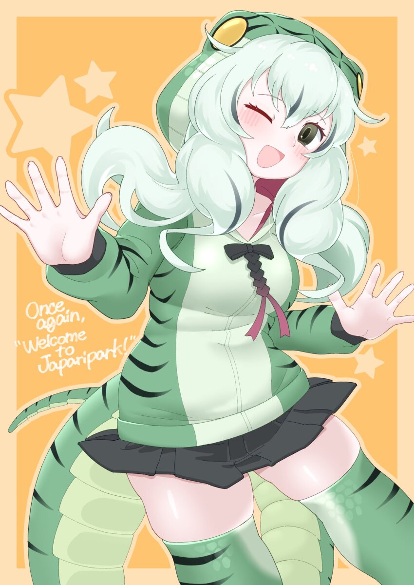 1girl black_bow black_bowtie black_skirt blush boomslang_(kemono_friends) bow bowtie cowboy_shot green_eyes green_hair green_hoodie green_thighhighs hair_between_eyes highres hood hood_up hoodie horns kemono_friends long_sleeves miniskirt multicolored_hair multicolored_horns one_eye_closed open_mouth parsley_(simonov1941) pleated_skirt print_hoodie print_thighhighs puffy_sleeves sidelocks skirt smile snake_girl snake_print snake_tail solo tail thighhighs waving zettai_ryouiki