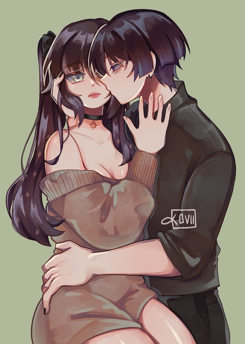 1boy 1girl alternate_costume aqua_eyes artist_name bare_shoulders black_bow black_choker black_hair black_shirt black_sleeves blunt_bangs bow breasts brown_sweater casual choker cleavage closed_mouth collarbone contemporary couple earrings genshin_impact green_background hair_between_eyes hair_bow half-closed_eyes hand_in_another&#039;s_hair hand_on_another&#039;s_waist hand_up hetero highres jewelry kiss kissing_cheek koviiy long_hair looking_at_another mona_(genshin_impact) off-shoulder_sweater off_shoulder open_hand purple_eyes red_lips ribbed_collar ribbed_cuffs scaramouche_(genshin_impact) shirt sidelocks sideways_glance spaghetti_strap star_(symbol) star_choker sweater three-quarter_sleeves twintails upper_body