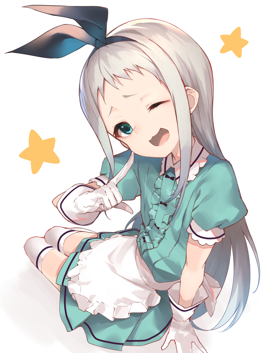 1boy amagasa_yun black_hairband blend_s blush bow dress gloves green_eyes grey_hair hair_bow hairband highres kanzaki_hideri long_hair looking_at_viewer male_focus open_mouth short_sleeves smile stile_uniform thighhighs trap waitress white_gloves