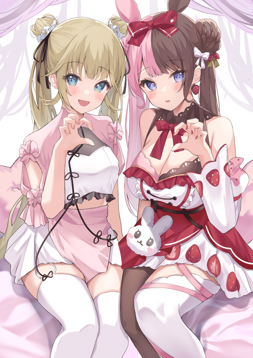 2girls absurdres aqua_eyes asymmetrical_legwear bare_shoulders black_collar black_hair black_ribbon black_thighhighs blue_eyes bow bowtie breasts cattleya_regina_games cleavage collar detached_collar double_bun dress hair_bow hair_bun hair_ribbon hanabusa_lisa hanabusa_lisa_(3rd_costume) hand_up heart heart_hands heart_hands_duo highres iris_black_games large_breasts long_hair long_sleeves looking_at_viewer medium_breasts mismatched_legwear multicolored_hair multiple_girls open_mouth parted_lips pink_dress pink_hair pink_shrug red_bow red_bowtie ribbon short_sleeves sidelocks smile tachibana_hinano tachibana_hinano_(4th_costume) thighhighs tihayasan-ktkr virtual_youtuber vspo! white_dress white_thighhighs