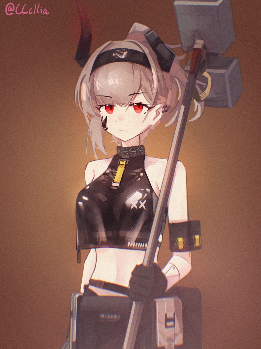 1girl absurdres arknights bare_shoulders black_choker black_gloves black_hairband black_horns black_shirt breasts broken_horn choker cowboy_shot crop_top ear_piercing film_grain gloves gradient_horns grey_hair hairband hammer highres holding holding_hammer holding_weapon horns infection_monitor_(arknights) looking_at_viewer material_growth medium_breasts midriff multicolored_horns navel official_alternate_costume oripathy_lesion_(arknights) piercing ponytail red_eyes red_horns sakuratani_hane shirt short_hair short_ponytail sleeveless sleeveless_shirt solo twitter_username vulcan_(arknights) vulcan_(ignis)_(arknights) weapon