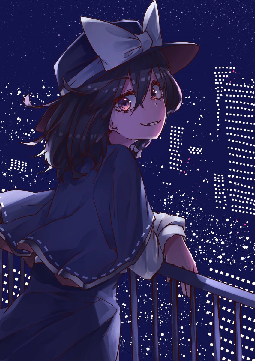 1girl absurdres alternate_eye_color balcony black_capelet black_hair black_hat black_skirt bow capelet city cityscape crossed_arms grin hair_bow hashtag-only_commentary hat hat_bow highres long_sleeves looking_at_viewer medium_hair muraryo night night_sky red_eyes shirt skirt sky sleeve_cuffs smile solo star_(sky) starry_sky touhou usami_renko white_bow white_shirt