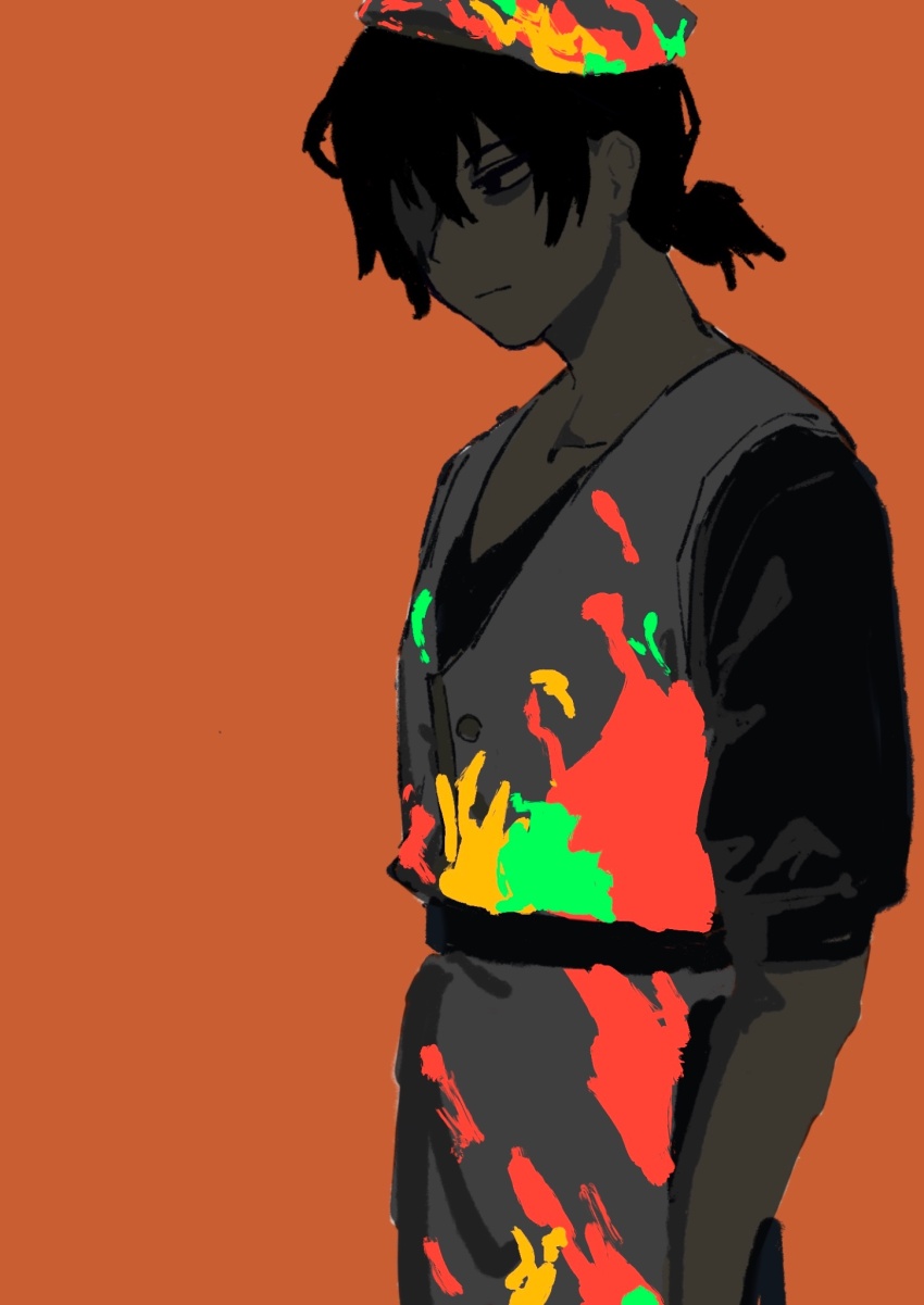 1boy :| apron bags_under_eyes belt beret black_eyes black_hair black_shirt closed_mouth collarbone expressionless gaipbqtnd335876 glowing hair_over_one_eye hat head_tilt highres limbus_company low_ponytail male_focus neon_palette orange_background paint_splatter paint_stains ponytail project_moon ring_(identity)_(project_moon) shirt solo spot_color upper_body yi_sang_(project_moon)
