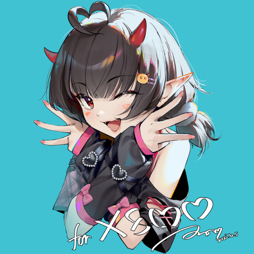 1girl ahoge arm_warmers bare_shoulders black_hair blue_background demon_horns double_middle_w fangs highres horns looking_at_viewer medium_hair one_eye_closed open_mouth original pekakiu pointy_ears red_eyes simple_background smile solo upper_body